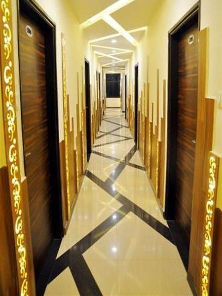 Townhouse 1182 Hotel Tirupati Galaxy Kanpur Exterior foto