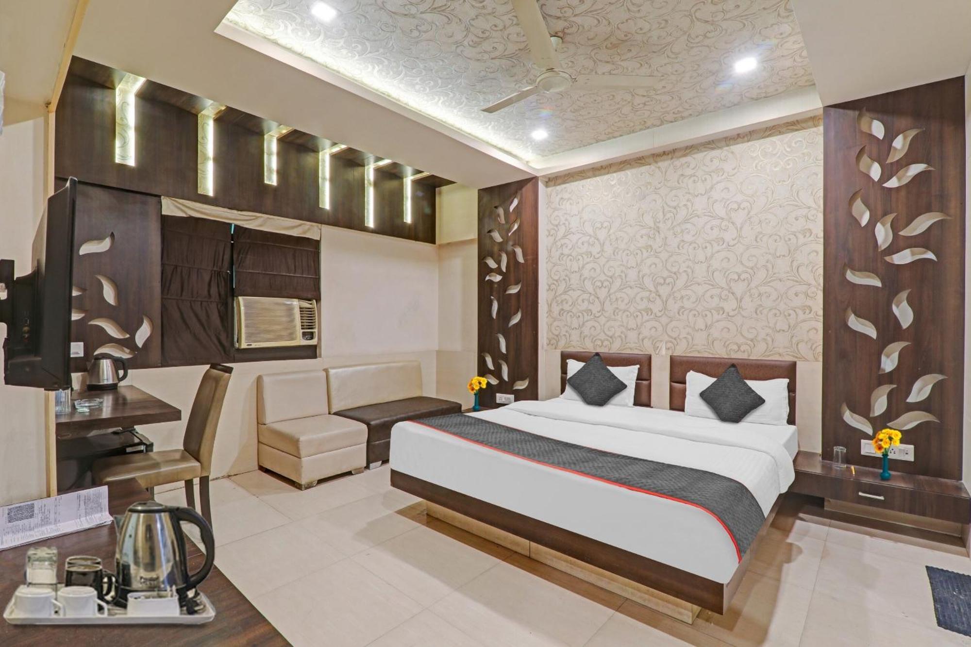 Townhouse 1182 Hotel Tirupati Galaxy Kanpur Exterior foto
